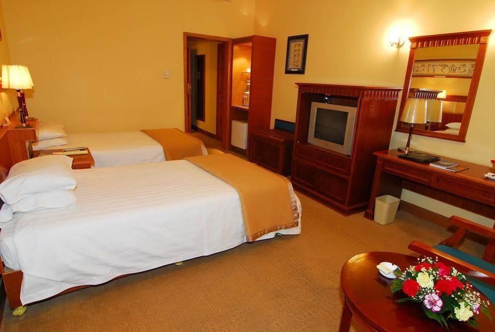 Adange Resort Hotel Lijiang  Buitenkant foto